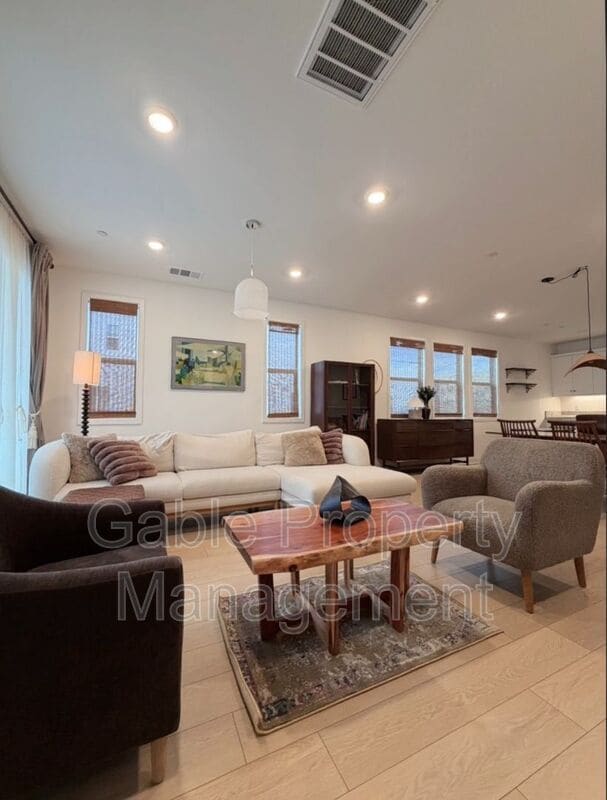 Building Photo - 27465 Viero Pl