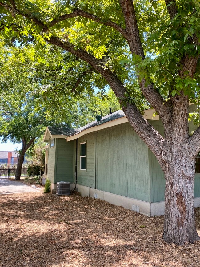 Building Photo - 500 Capitol Dr