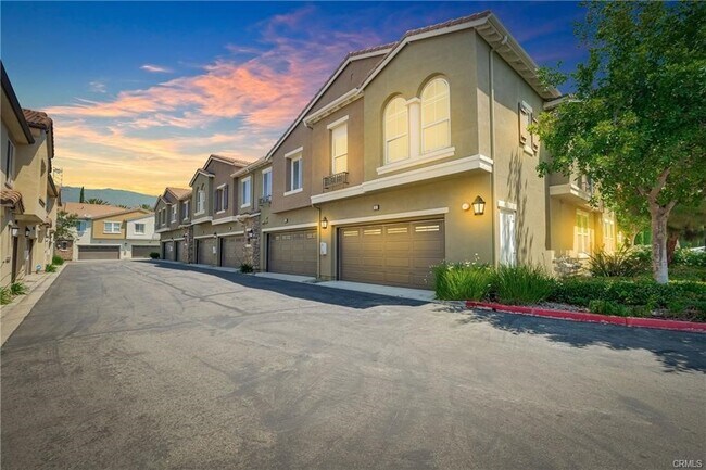 Building Photo - 15723 Parkhouse Dr