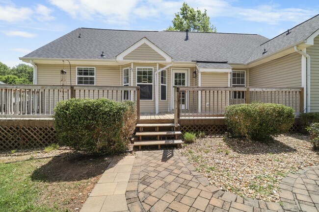 Building Photo - 1644 Cedar Springs Cir