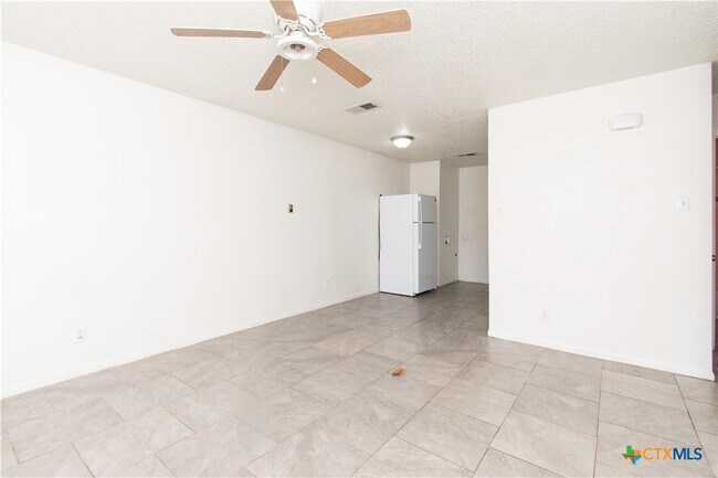 Building Photo - 1513 Janis Dr