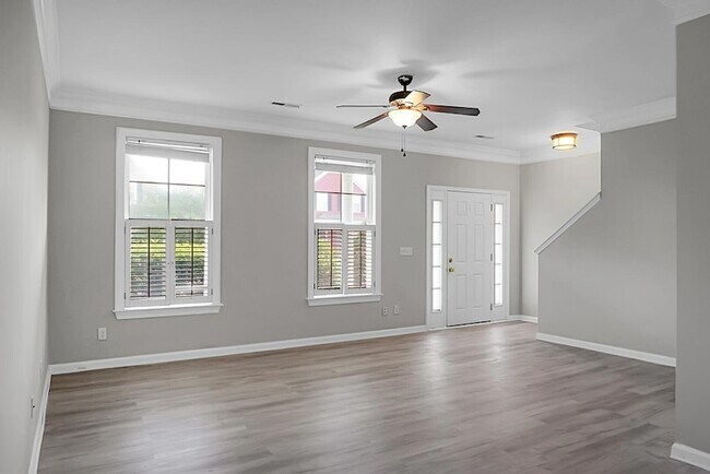 Building Photo - 209 Killarney Trail