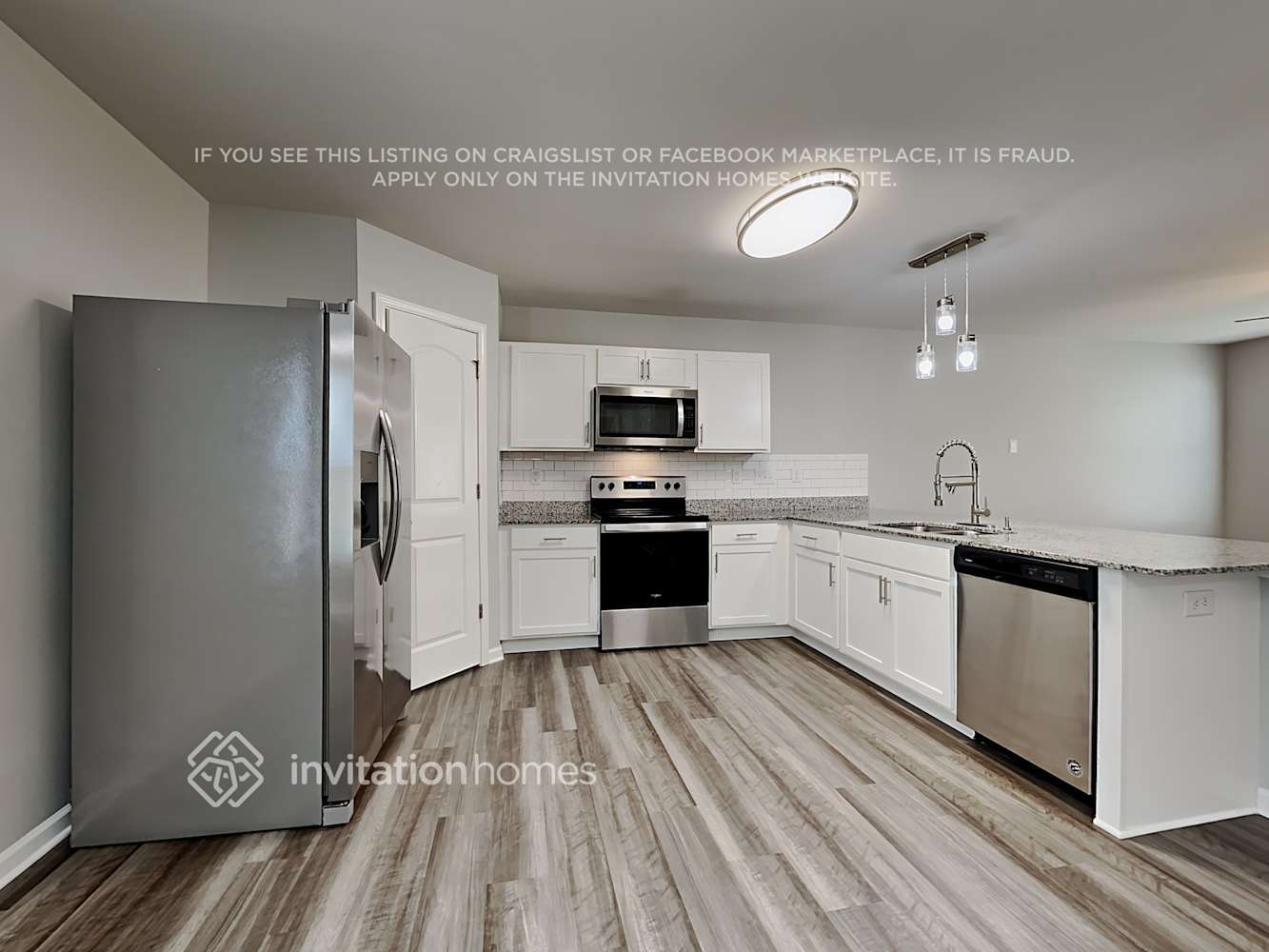 Building Photo - 915 Mathis Ave