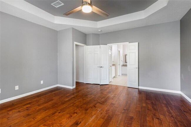 Building Photo - 11 Belcarra Pl