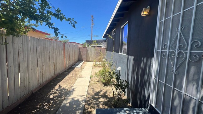 Building Photo - 45309 10th St W