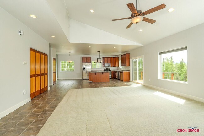 Building Photo - 2 BD, 2 BA Single-Family with Airstrip acc...