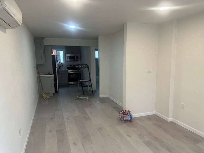 Building Photo - 873 29th St