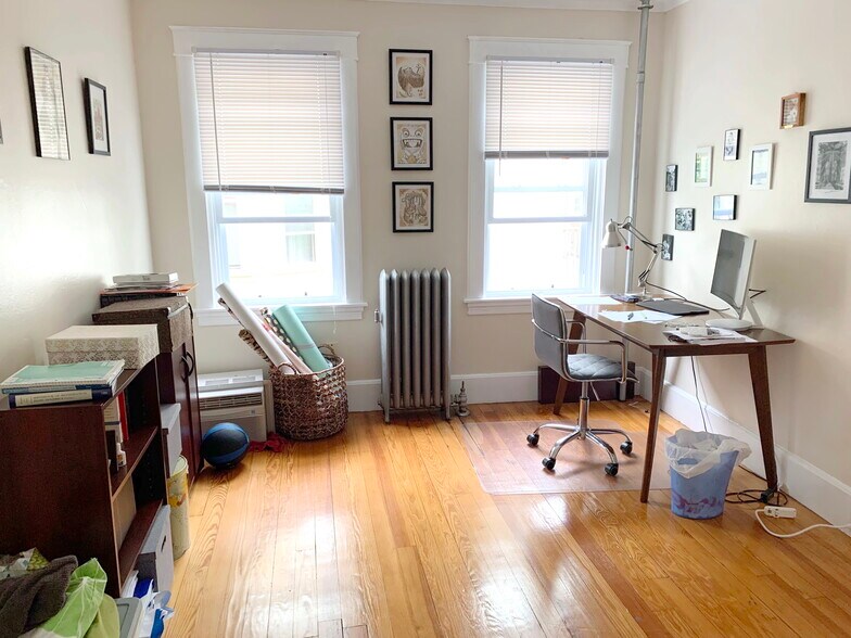 Bedroom 2 - 12 Methyl St