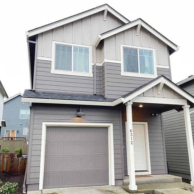 Primary Photo - 6312 NE 61st Ave