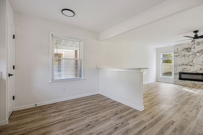 Building Photo - 3869 Cedar Path Dr