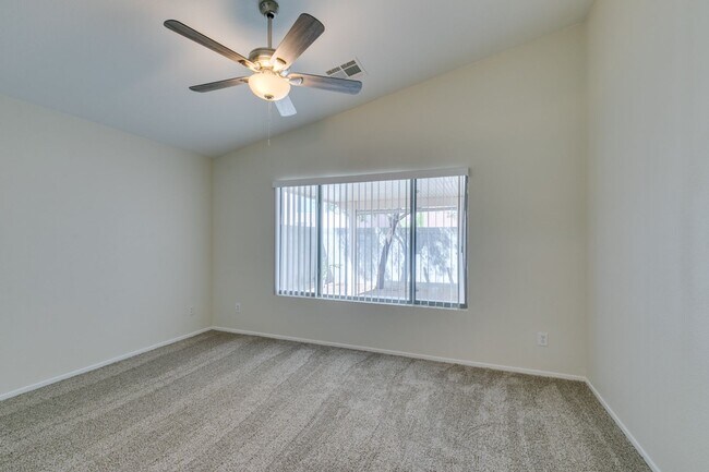 Building Photo - Beautiful 3 bedroom home near South Summerlin!
