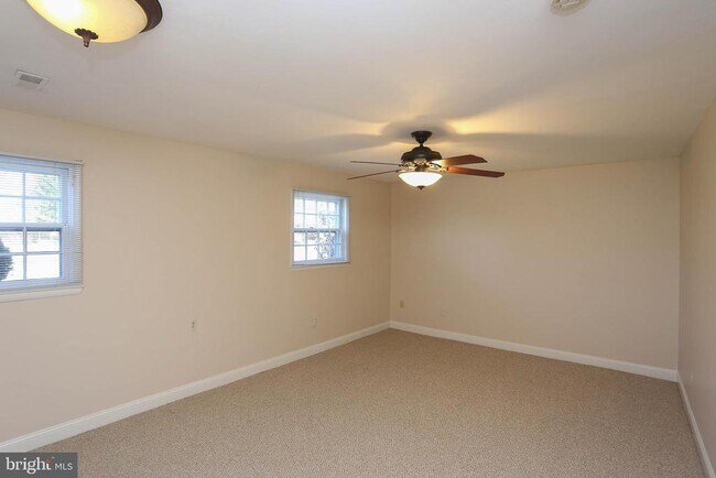 Building Photo - 3229 Ramblewood Rd