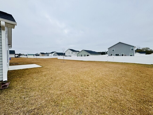 Building Photo - 1024 Kinness Dr