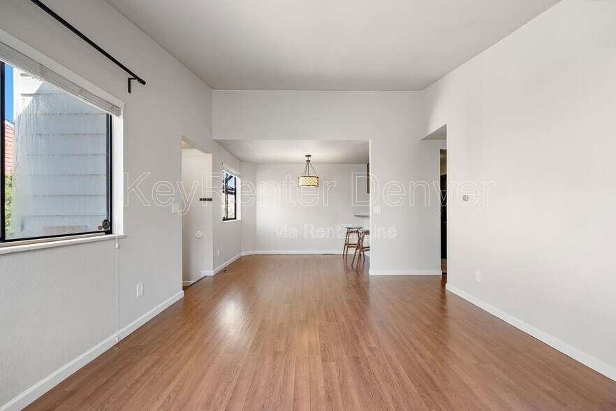 Building Photo - 6880 E Mississippi Ave