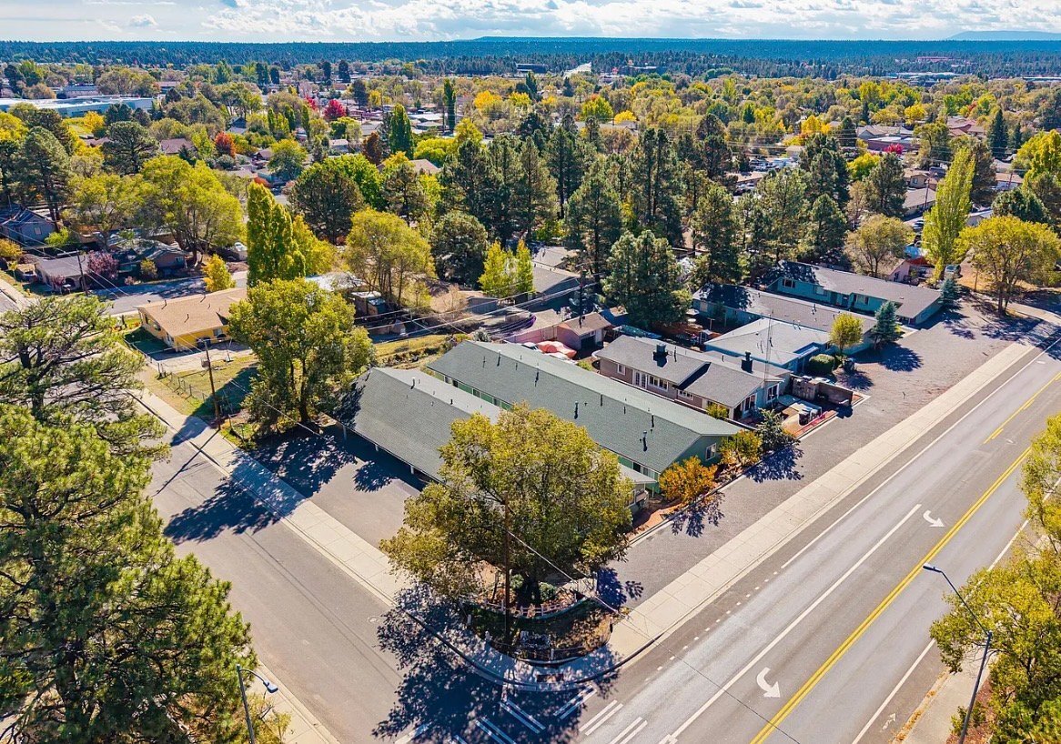 Building Photo - 2420 N West St