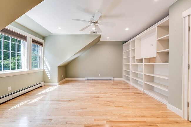 Building Photo - 3 W Hollow