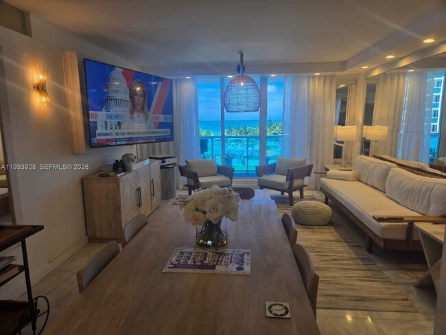 Building Photo - 2301 Collins Ave