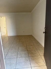 Building Photo - 3901 SW 112th Ave