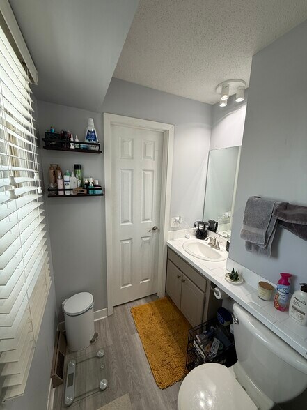 Master Bathroom - 15 Stinson Blvd