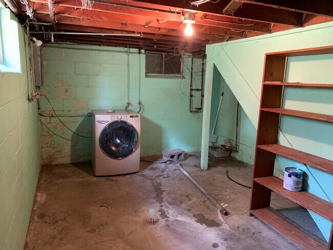Laundry - 4125 Y St