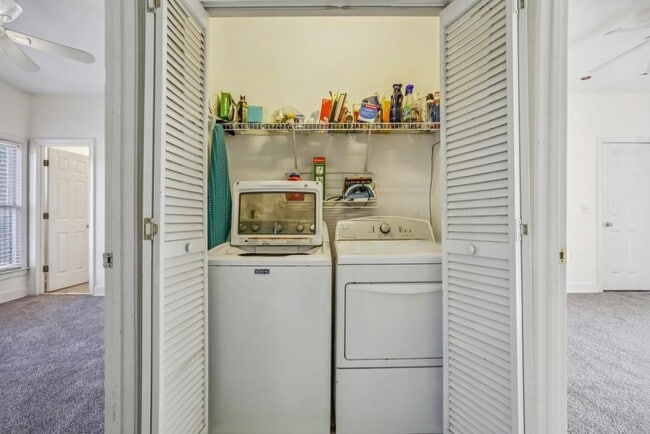 Building Photo - 689 Bonaventure Ave NE