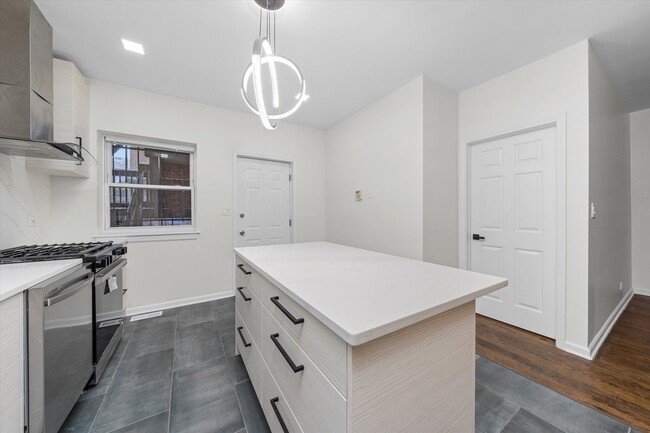 Building Photo - 4734 S St Lawrence Ave