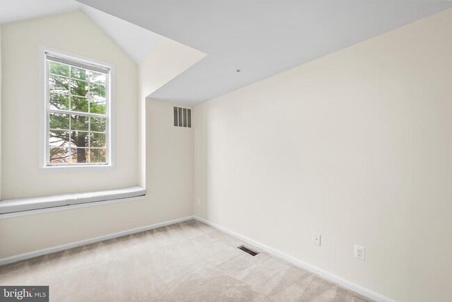 Building Photo - 7006 Ellingham Cir