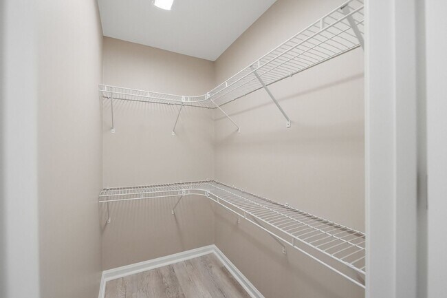 Building Photo - Renovated 1 Bed 1 Bath Condo in Prime Location!