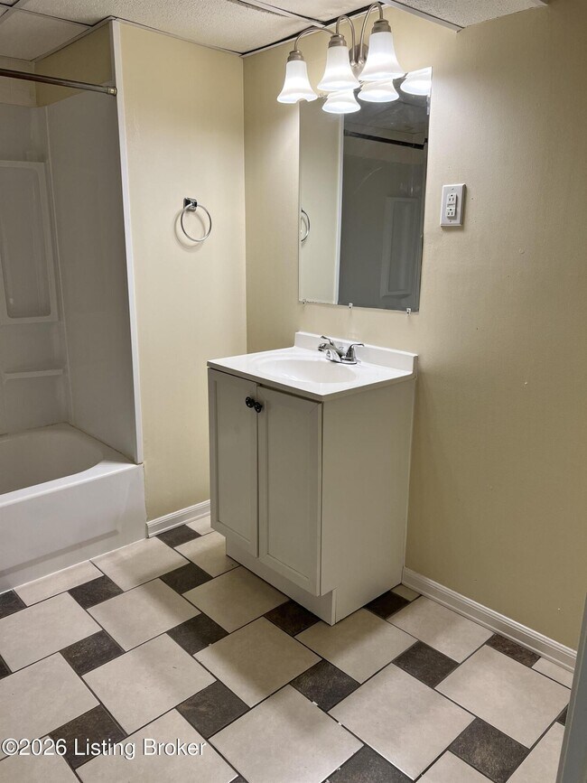 Building Photo - 3823 Manner Dale Dr