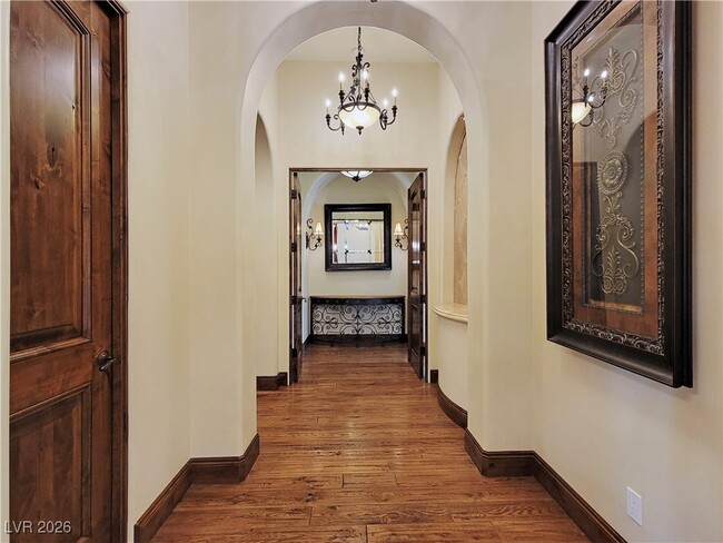 Building Photo - 4365 N Campbell Rd