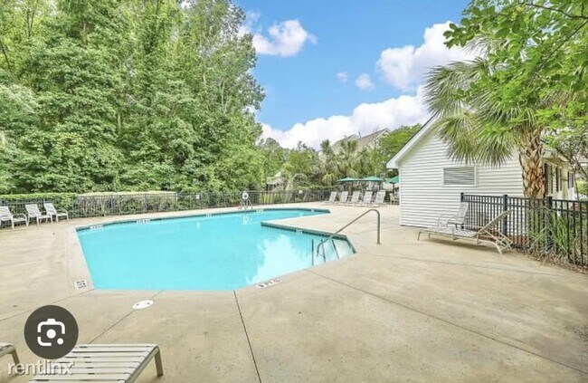Building Photo - 8638 Grassy Oak Trail