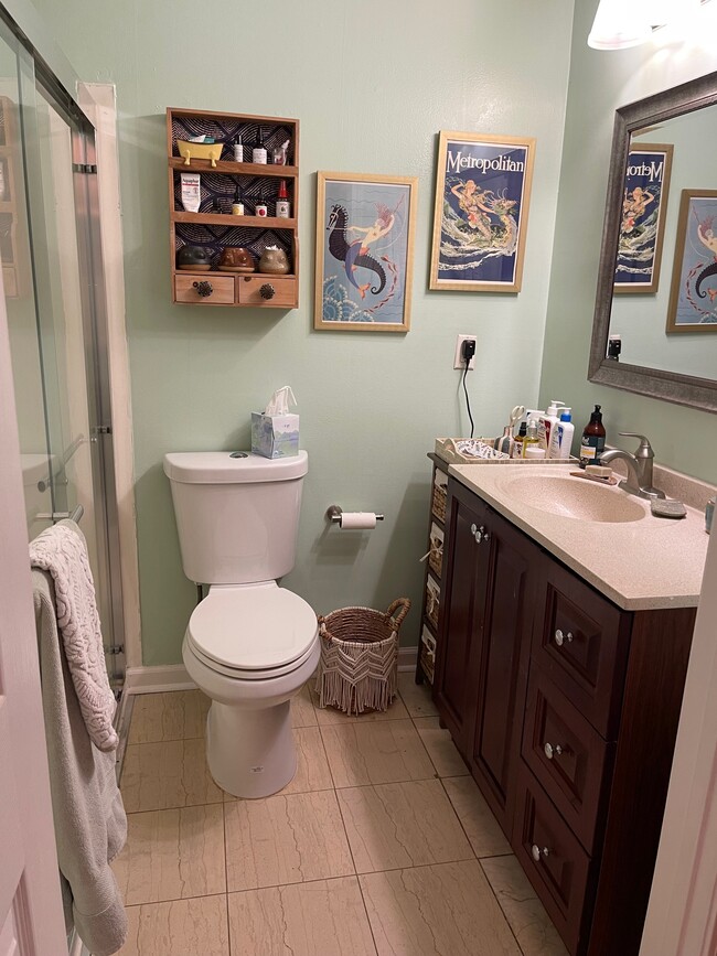 Bathroom 2 - 257 Cobblestone Trl