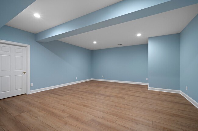 Building Photo - 27556 Paddock Trail Pl