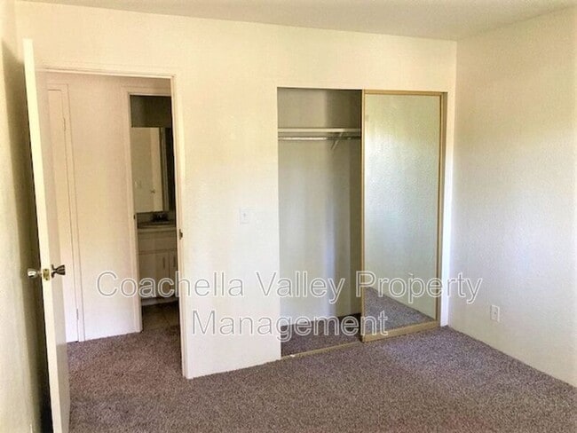 Building Photo - 2860 N Los Felices Rd