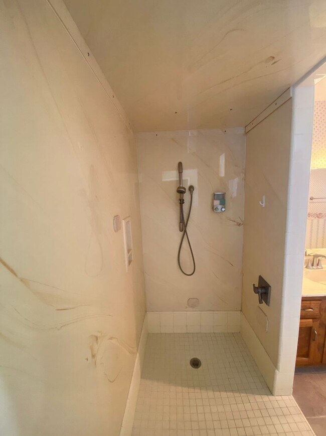 Building Photo - Pet-Friendly Studio in Orcutt with Yard & Utilities Included – Available Now!