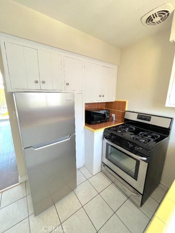 Building Photo - 250 Cliff Dr