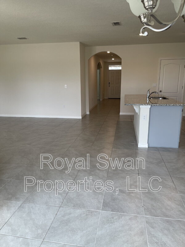 Building Photo - 5619 Siltstone St