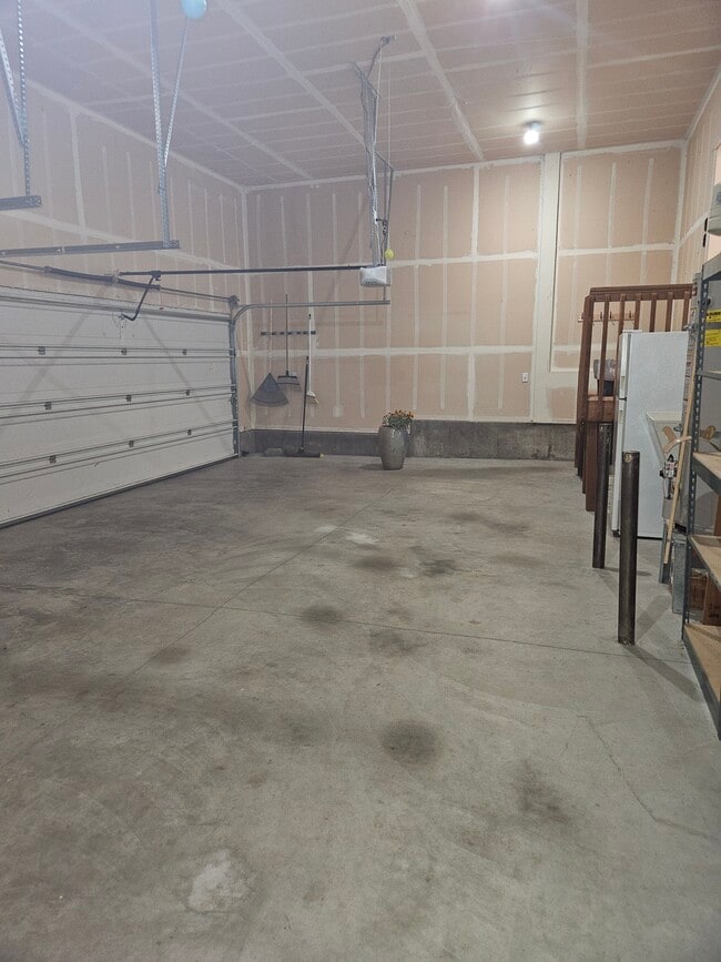 Building Photo - 14883 SE Marci Way