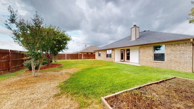 Building Photo - Unique opportunity to rent till June 30, 2...