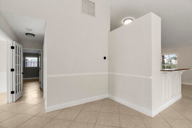 Building Photo - 7870 Blackwood Ln