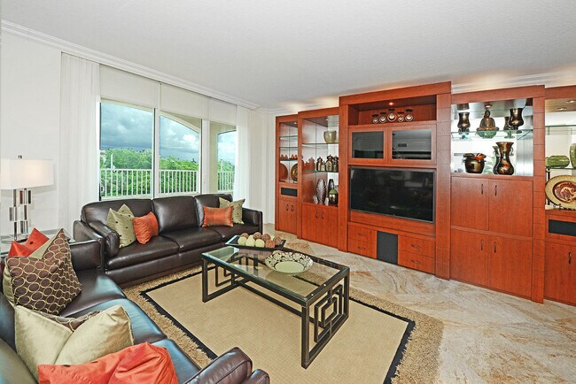 Building Photo - 3740 S Ocean Blvd