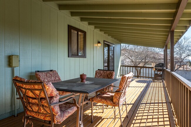 Back patio 1 - 887 E Peila Ave