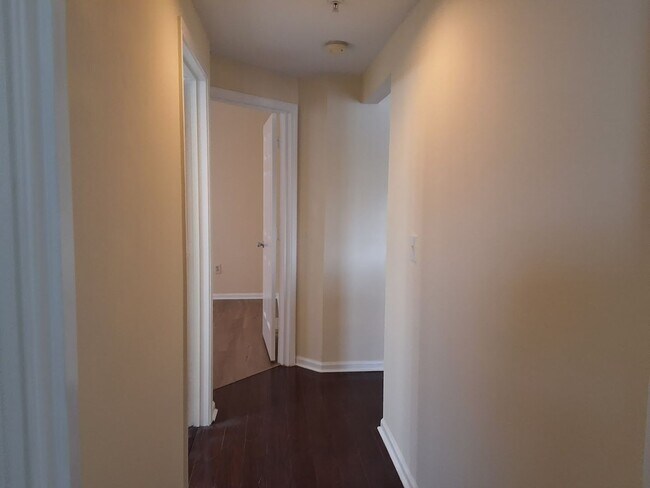 Building Photo - Beautiful WATER VIEW 3 bedroom, 2 bathroom...