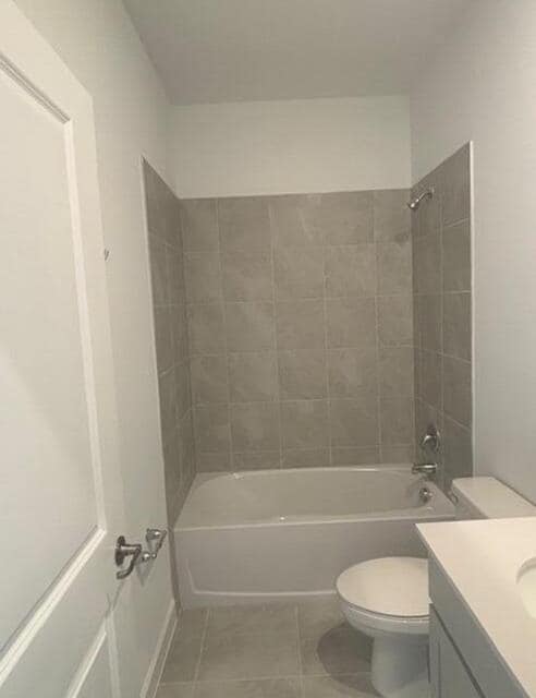 Building Photo - 14043 SW Thorens Dr