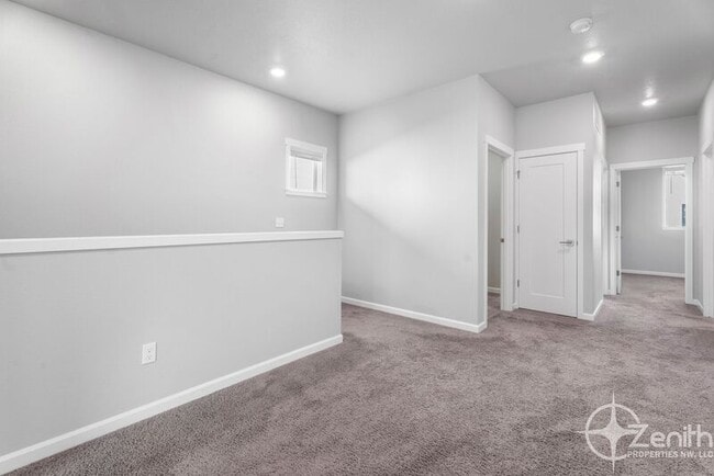 Building Photo - 16318 NE 20th St