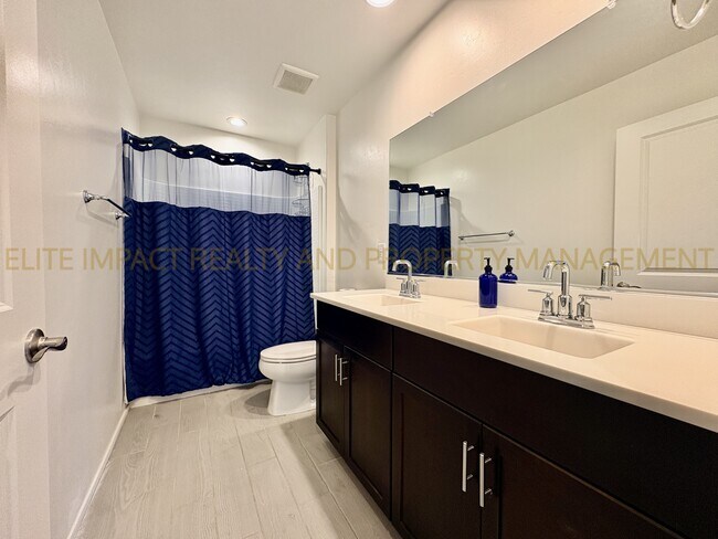 Building Photo - 7654 S Via Casa De Campo