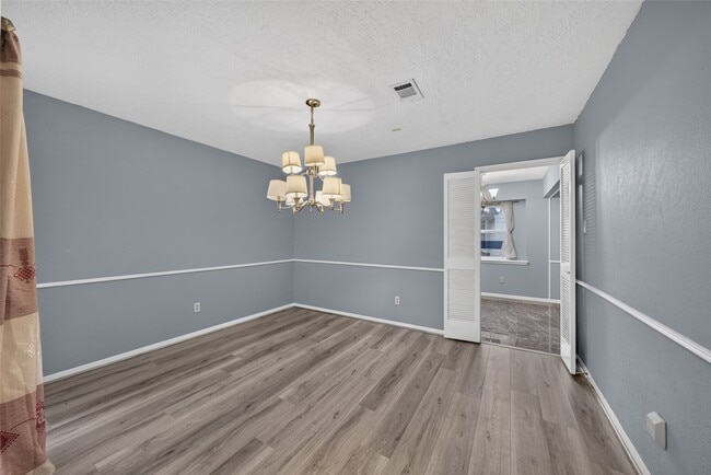 Building Photo - 5714 Arbor Vitae Dr