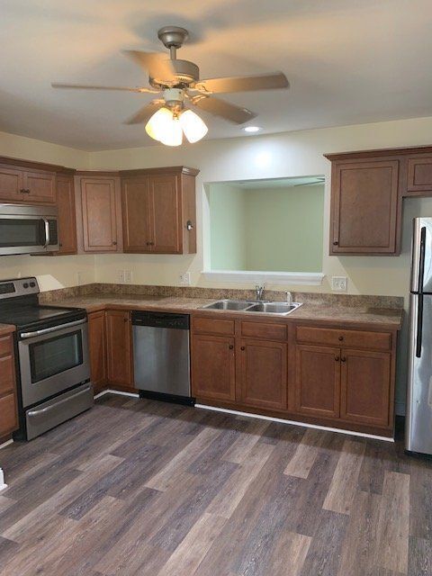 Building Photo - 4109A Brook Creek Ln