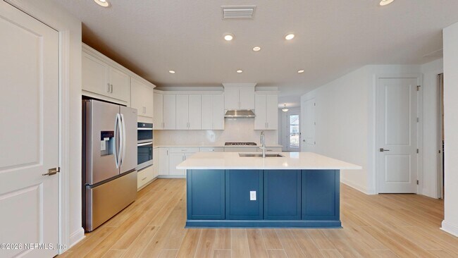 Building Photo - 156 Latham Dr