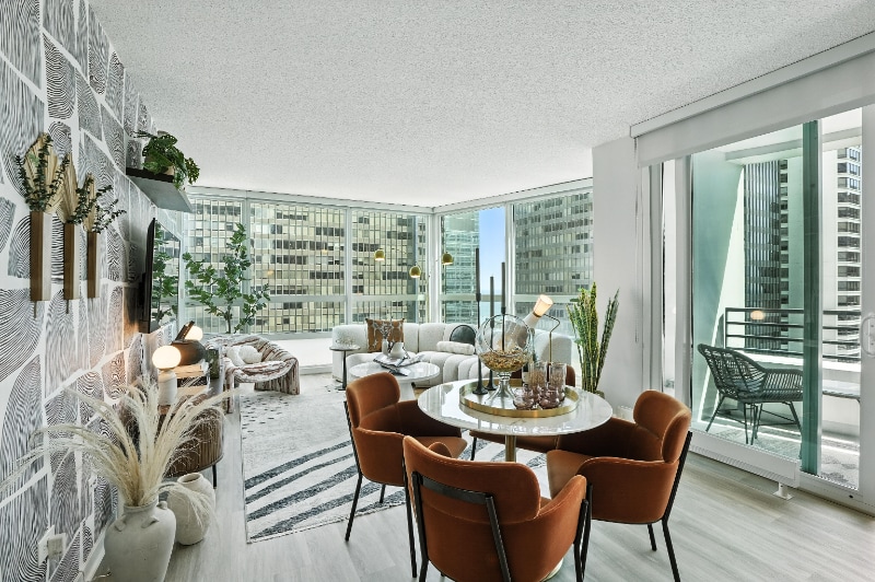 Building Photo - 355 E Ohio St